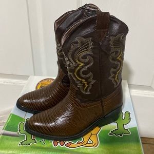 Boys boots